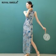 <b>复古刺绣旗袍</b>